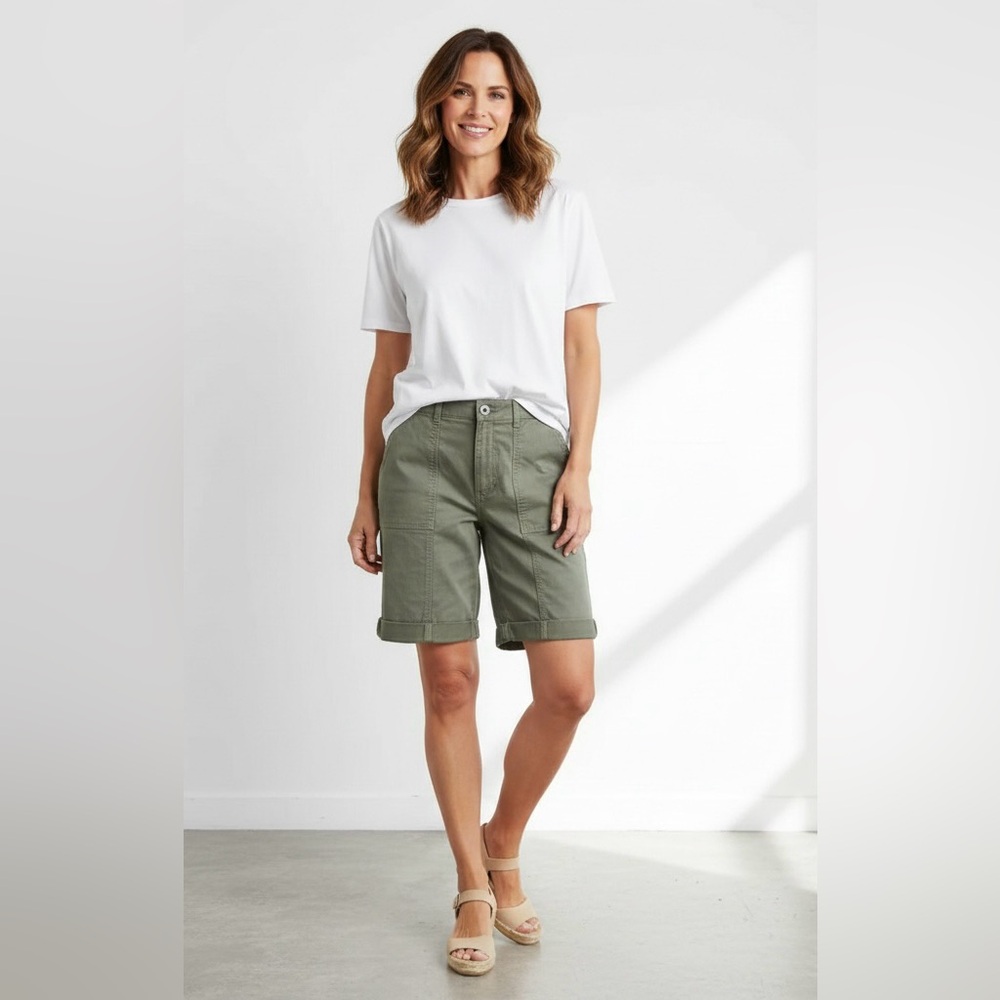 Women’s Lee Cuffed Bermuda Shorts High Rise Olive Green Size Medium 8